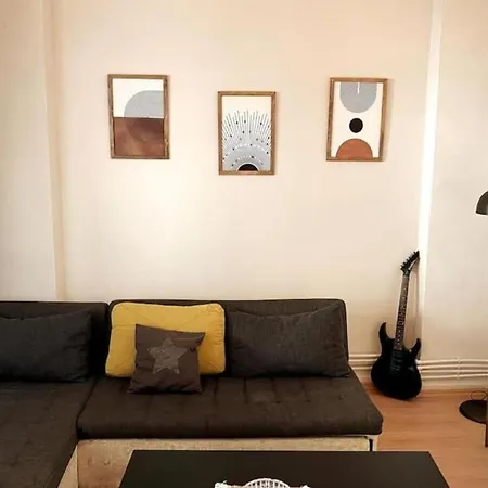 Cozy Terrace House 2min Walking To Taksim Square 公寓